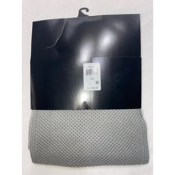 New DKNY 2 Piece Scarf and Pom Beanie Hat - Picture 4 of 5